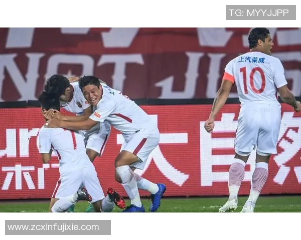 上港主场大胜亚泰精彩瞬间回顾五比一集锦分析